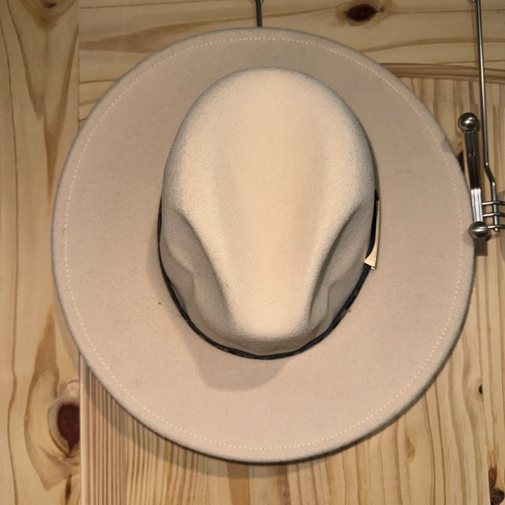 Cream and cheetah wide brim hat